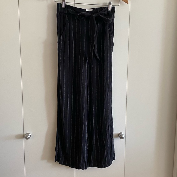 🍂fall drop🍂 Aritzia Wilfred wide leg flowy Capri faun pants - Picture 4 of 9